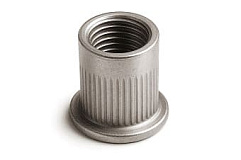 Какие преимущества у заклёпок с внутренней резьбой